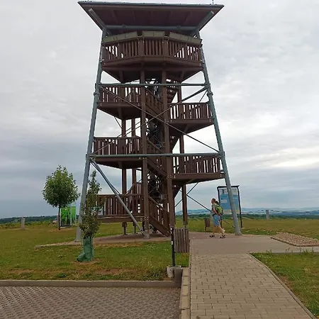 Rekreacni Dum Milovice - Nove Mlyny U Palavy *